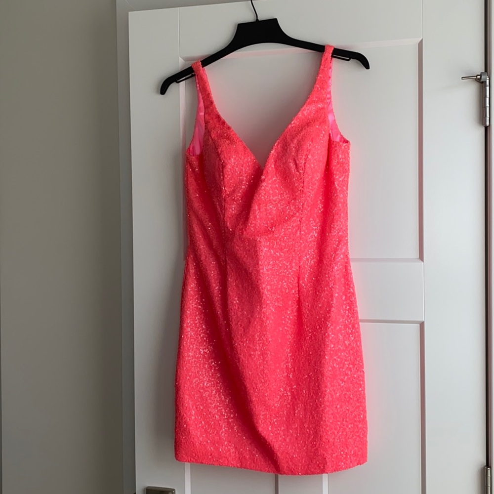 Wow! Pink sequin sexy dress! Never worn!